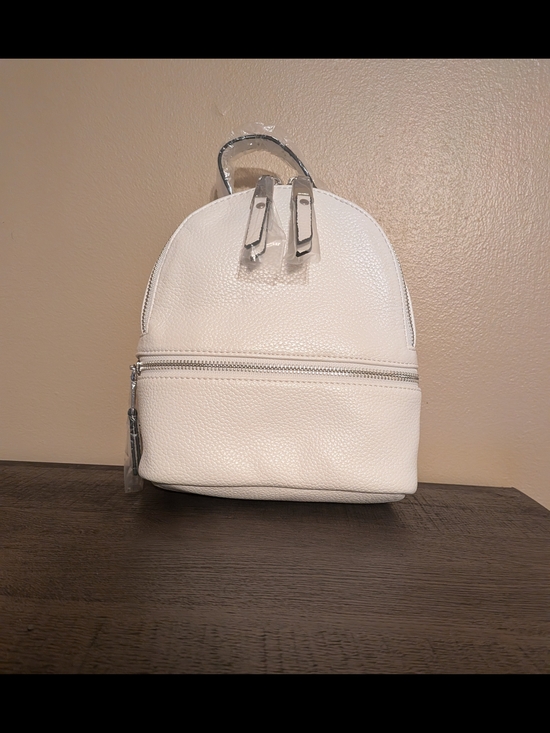 Steve Madden \